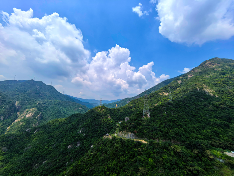 德赢VWIN装璜游览游记山顶景致